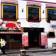 RESTAURANTE Aclientado