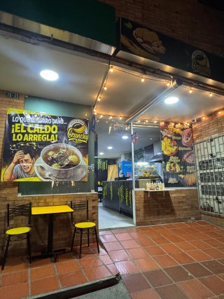 Se vende negocio de comidas rápidas acreditado en Bogotá – Crunchy