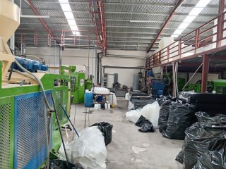 Venta de fabrica de envases plasticos en Costa Rica