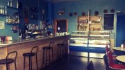 Cafetería con obrador completo