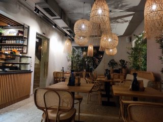 Restaurante (sin salida de humos) de 150 m2 en Almagro, Chamberí.