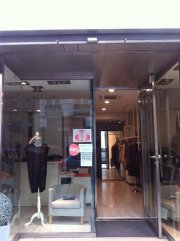 Tienda de moda junto al Mercado de Colón 