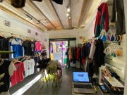 Se traspasa tienda de moda recién reformada