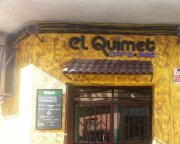 Bar en pleno funcionamiento