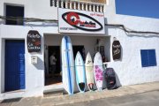 Escuela de Surf con alojamientos 