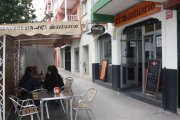 bar