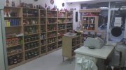 Tienda de alimentación, souvenirs y joyas 