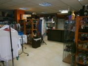 Se traspasa tienda de ropa, complementos y mercería