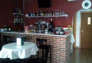 Bar y tienda