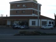 Restaurante junto gasolinera