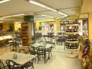 alta charcutería con bar-cafetería