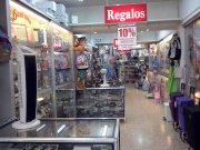 Traspaso tienda bazar con 28 años de implantación por jubilación.