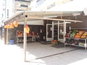 tienda de alimentación en playa