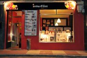 Tienda con estudio fotográfico