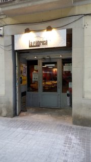 Traspaso bar con licencia c1 en Sants