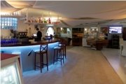 restaurante pizzeria con horno de leña