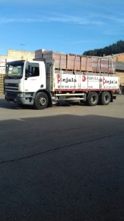 Se vende camion con trabajo fijo