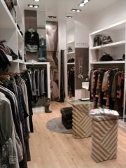 tienda de ropa de señora