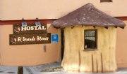 Hostal El Duende Blanco/Apartamentos Sierra Nevada Wellcome