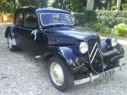 Empresa dedicada a transporte de lujo y eventos