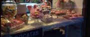 tienda de donuts con cafeteria