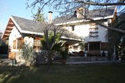 Hotel rural a 3 km de Granada capital y a las faldas de un parque natural