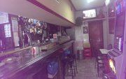 Se traspasa bar de 60 m2 zona oporto 