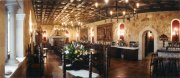 Hotel medieval con 11 habitaciones con baño a todo lujo y 55.000 metros de terreno mixto