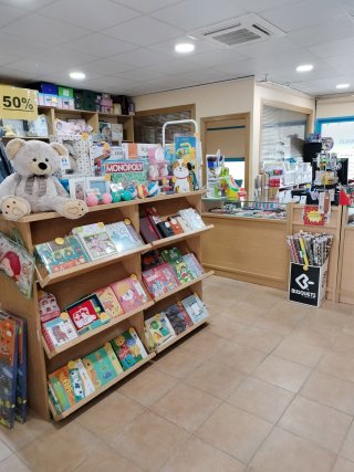 Traspaso de Papelería-Librería con Local Propio en Torres de la Alameda (Madrid)