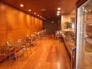 SE VENDE pastelería-cafetería