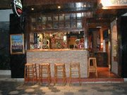 Bar de Copas con Licencia de Música