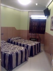 hostal funcionando 80% ocupación