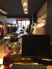 Se traspasa tienda de ropa 