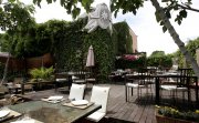 Restaurante busca socio que aporte capital.