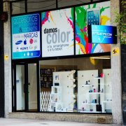 Traspaso de tienda de venta de accesorios y reparación de moviles