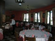 Se vende restaurante en funcionamiento de lujo