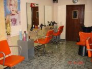 Peluquería en pleno rendimiento con posibilidad de Esteticien