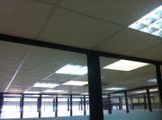 nave recién adaptada con oficinas y almacén