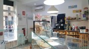 Maravilloso local ESQUINERO con una magnifica fachada! 