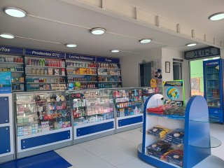 Vendo Droguería acreditada