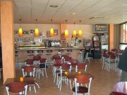 Bar restaurante en funcionamiento