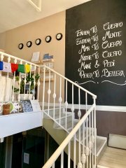 Estudio de Pilates y estética en funcionamiento