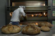Se vende Panadería (Horno + Despachos + ...)