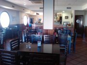 dos locales juntos en la misma calle bar-cafeteria y meson 