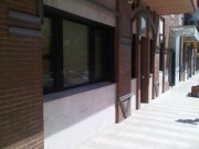 se Alquila Oficina. 98 mº. Zona Aluche . 3 Despachos. Reformada