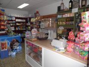 Asador y tienda alimentación