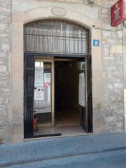 bar