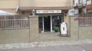 Bar con terraza propia