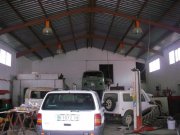 nave industrial (taller mecánico) con vivienda