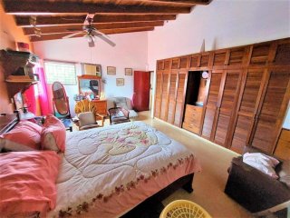 vendo-casa-de-3-pisos-para-negocio-de-hostal-o-air-bandb-3_1728860357.jpg